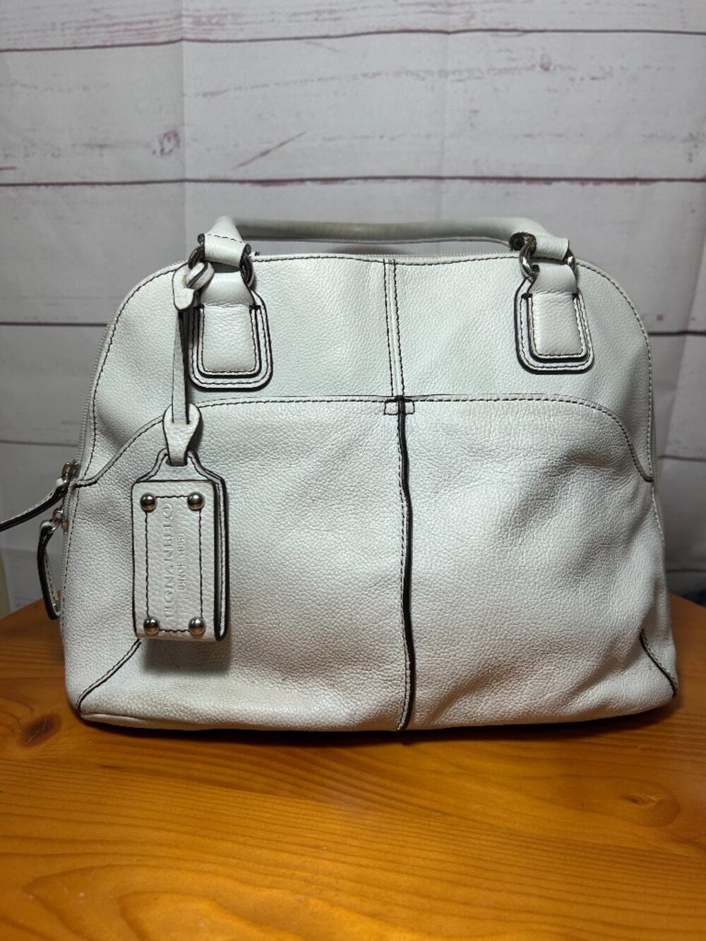 Tignanello Pebble Leather Pocket Shoulder Bag Satchel handbag white purse